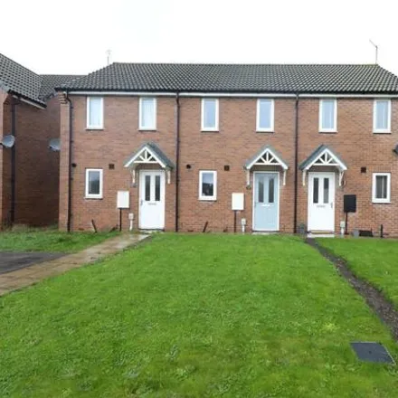 Buy this 2 bed townhouse on Richmond Way in Hull, HU7 3AB