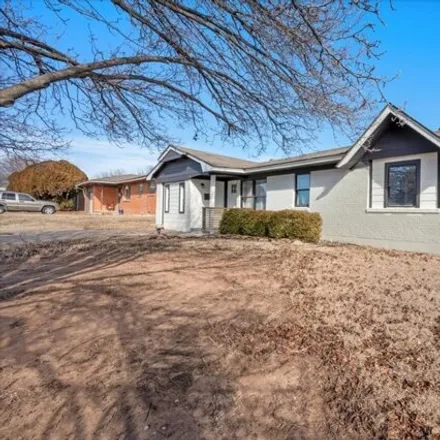 Image 3 - 435 Nw 53rd St, Lawton, Oklahoma, 73505 - House for sale