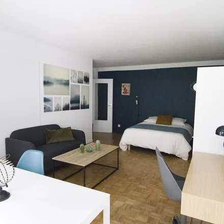 Rent this 1 bed apartment on 8 Rue Ampère in 38000 Grenoble, France