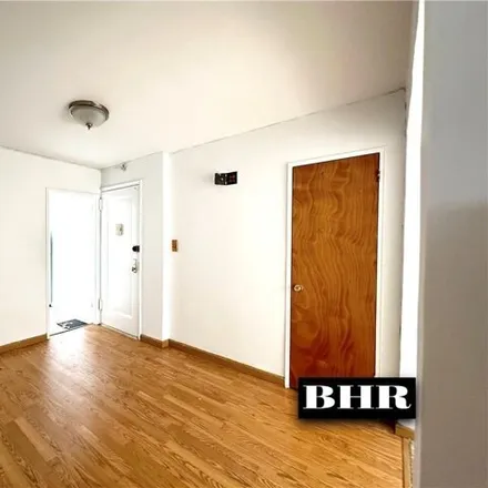 Image 2 - 2427 - 2461 East 29th Street, New York, NY 11235, USA - Apartment for sale