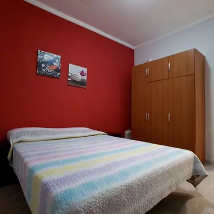 Rent this 2 bed apartment on Carrer del Tinent Flomesta in 27, 08001 Barcelona