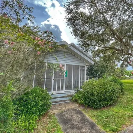 Image 1 - 371 East Park Avenue, Chiefland, Levy County, FL 32626, USA - House for sale