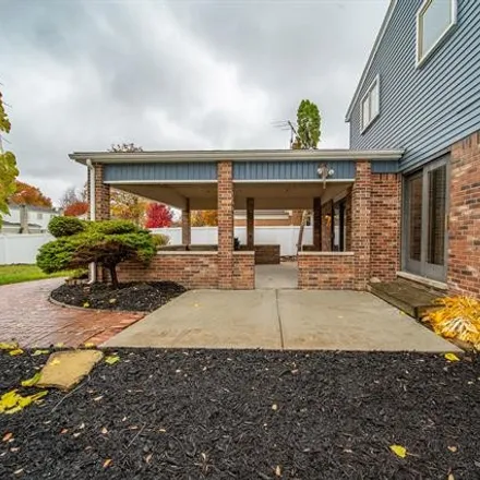 Image 4 - 20244 Wellesley Street, Riverview, MI 48193, USA - House for sale