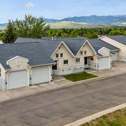Buy this 3 bed house on 818 Crestmont Way in Missoula, MT 59803