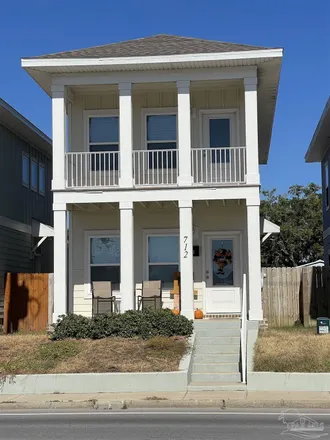 Buy this 3 bed house on West Main Street in Pensacola, FL 32501