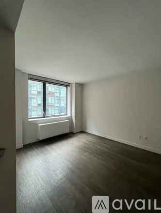 Image 5 - W 28th St, Unit 556 - Apartment for rent