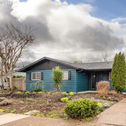 Buy this 3 bed house on 2440 Quebec Street in Eugene, OR 97408