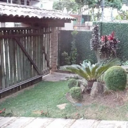 Buy this 4 bed house on Rua Augusto Souza Coutinho in Regional Noroeste, Belo Horizonte - MG