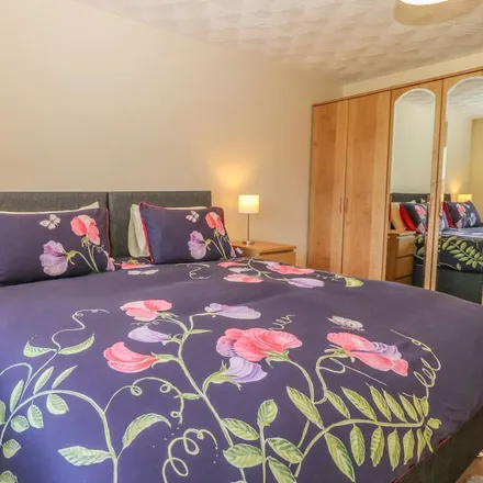 Rent this 3 bed townhouse on Llanfair-Mathafarn-Eithaf in LL74 8SG, United Kingdom