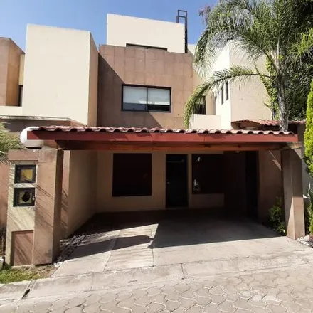 Rent this 3 bed house on Cerrada El Potrillo in 72754 Tlaxcalancingo (San Bernardino), PUE