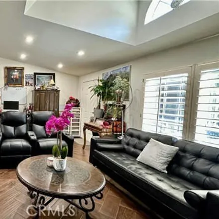 Image 4 - Woolsey Canyon Road, Chatsworth Lake Manor, Los Angeles County, CA 91304, USA - Apartment for sale