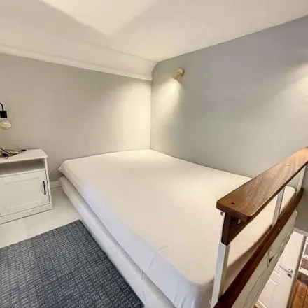 Rent this 1 bed apartment on Rue des Cultes - Eredienststraat 1 in 1000 Brussels, Belgium