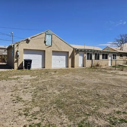 Image 3 - 4383 12th Street Northwest, Albuquerque, NM 87107, USA - House for sale