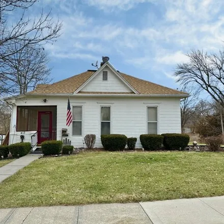 Buy this 4 bed house on 200 East 5th Street in Trenton, MO 64683