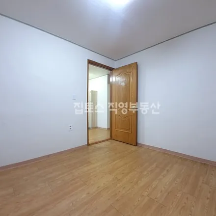 Image 5 - 서울특별시 송파구 석촌동 266-12 - Apartment for rent