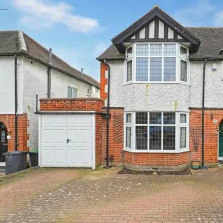 Buy this 4 bed duplex on Churchfields in Loughton, IG10 1AG