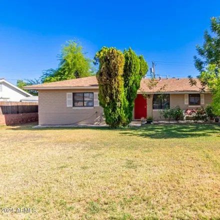 Buy this 3 bed house on 2050 West Campbell Avenue in Phoenix, AZ 85013