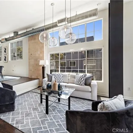 Image 2 - 5507 Bay Street, Los Angeles, CA 90094, USA - Townhouse for sale