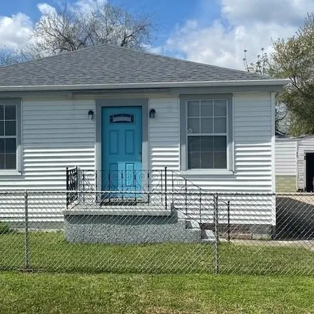 Buy this 2 bed house on 7922 Flounder Street in New Orleans, LA 70126