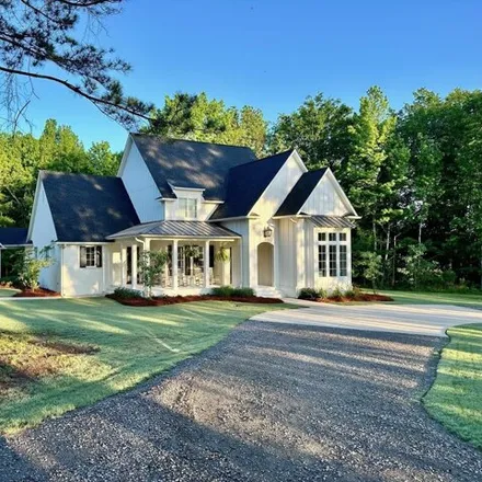 Buy this 5 bed house on 211b Chestnut Spring Rd in Flora, Mississippi
