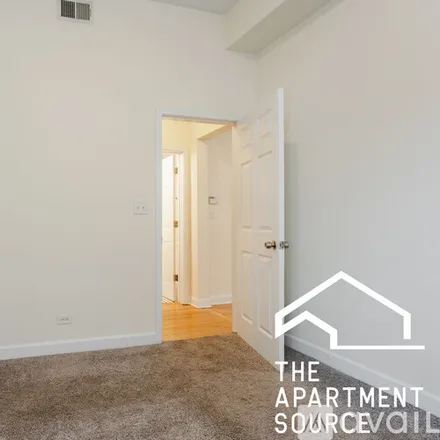 Image 8 - 2134 W Concord Pl, Unit 1 - Apartment for rent