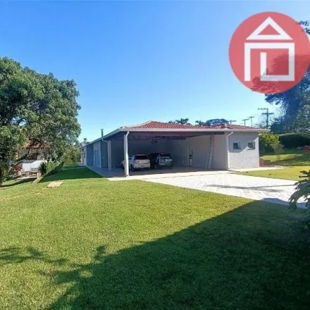 Buy this 5 bed house on Rua Lilás in Tanque do Moinho, Bragança Paulista - SP