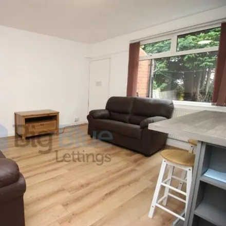 Rent this 4 bed townhouse on Cardigan Lane in Leeds, LS6 1DX