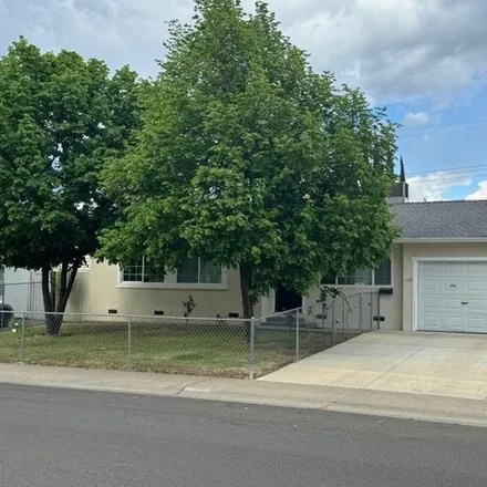 Buy this 3 bed house on 1135 Fairweather Dr in Sacramento, California