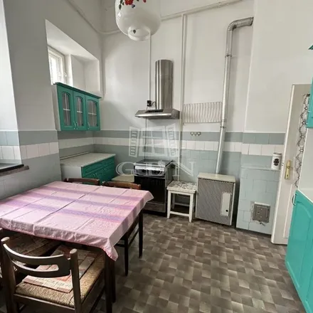 Rent this 1 bed apartment on Zing Burger in 8000 Székesfehérvár, Liszt Ferenc utca 3.