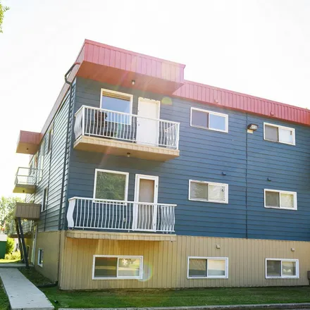 Image 3 - 50th Street, Fort Nelson, BC V0C 1R0, Canada - Apartment for rent