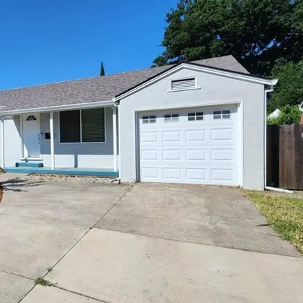 Buy this 2 bed house on 1012 Jefferson Boulevard in West Sacramento, CA 95691