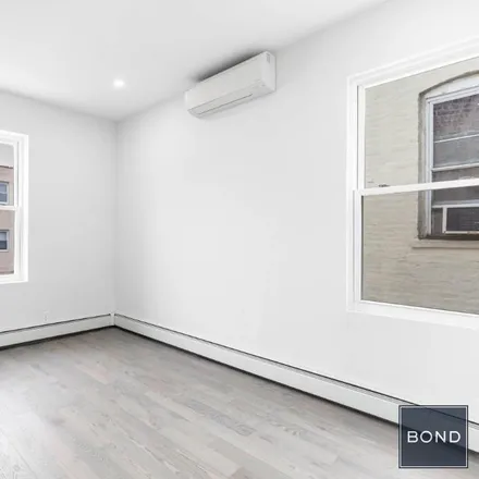 Image 6 - 25-25 14th Street, New York, NY 11102, USA - Apartment for rent