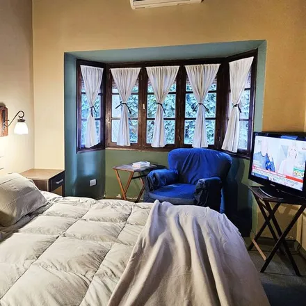 Rent this 4 bed house on Distrito Ciudad de Luján de Cuyo in Departamento Luján de Cuyo, Argentina