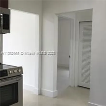 Image 2 - 1565 Northeast 110th Terrace, Courtly Manor, Miami-Dade County, FL 33161, USA - Townhouse for rent