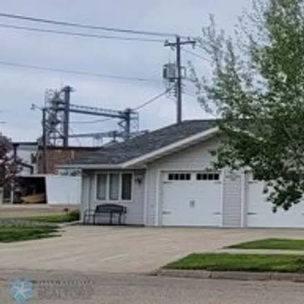 Buy this 8 bed house on 312 Antelope Avenue Southwest in Forman, ND 58032