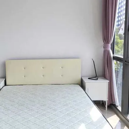 Rent this 1 bed apartment on Pasir Ris Drive 3 in Singapore 510628, Singapore