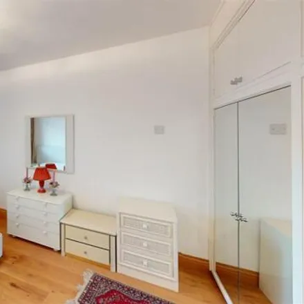 Image 7 - Holland & Barrett, 163 Edgware Road, London, W2 2HU, United Kingdom - Apartment for sale