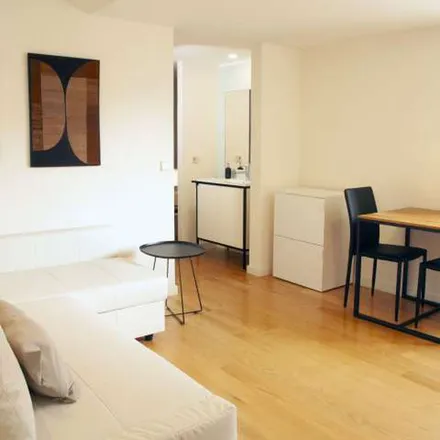 Rent this 1 bed apartment on Serviços Partilhados do Ministério da Saúde in Rua do Breiner, 4050-124 Porto