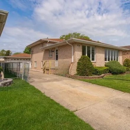Buy this 4 bed house on 8068 Nordica Avenue in Burbank, IL 60459