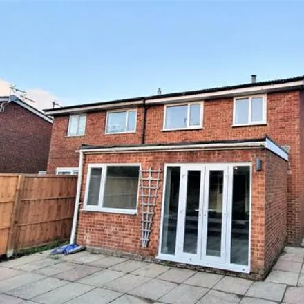 Image 1 - 33 Linmere Walk, Houghton Regis, LU5 5PS, United Kingdom - Duplex for rent