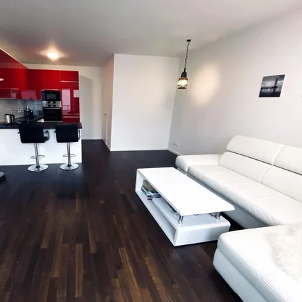Rent this 2 bed apartment on Bartholomäusstraße 77 in 22083 Hamburg, Germany