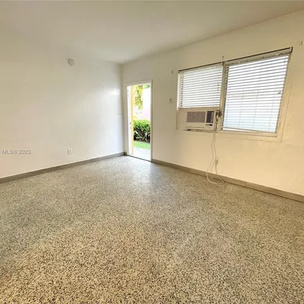 Image 8 - 1329 Northwest 6th Street, Miami, FL 33125, USA - Apartment for rent