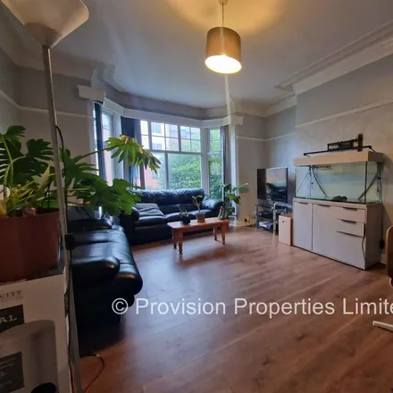 Rent this 8 bed townhouse on Aire Veterinary Centre in 177 Kirkstall Lane, Leeds