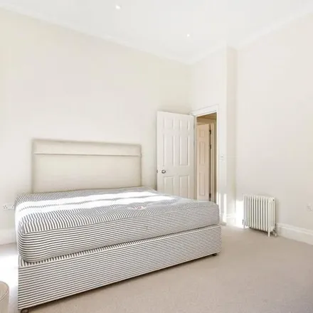 Rent this 2 bed apartment on Centre for Surgery in 99 Baker Street, London