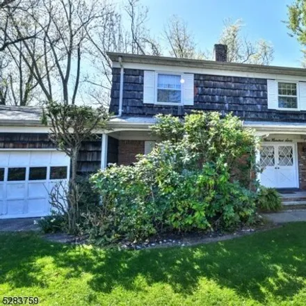 Buy this 4 bed house on 1 Nature Preserve Way in Franklin Lakes, NJ 07417