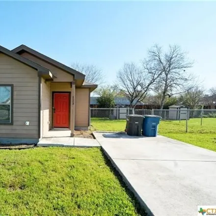 Image 2 - 129 Rosedale Avenue, New Braunfels, TX 78130, USA - House for rent