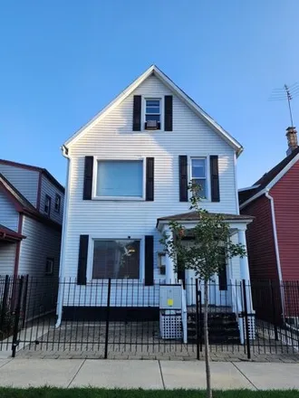 Rent this studio house on 3325 West 37th Place in Chicago, IL 60632