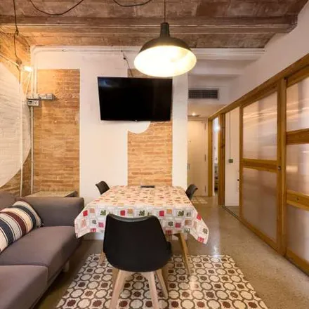 Image 2 - Carrer de Tamarit, 08001 Barcelona, Spain - Apartment for rent