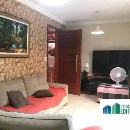 Buy this 3 bed house on Rua Rosa Cruz in Boa Vista, Belo Horizonte - MG