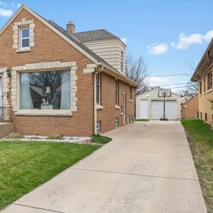 Buy this 4 bed house on 2940 South 46th Street in Milwaukee, WI 53219